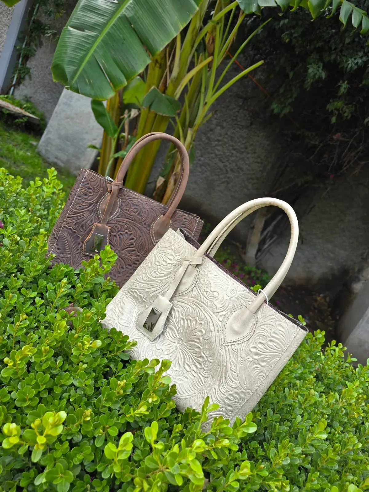 Mexia — Bolsa de piel — Hecho a mano en México — ideal para uso diario